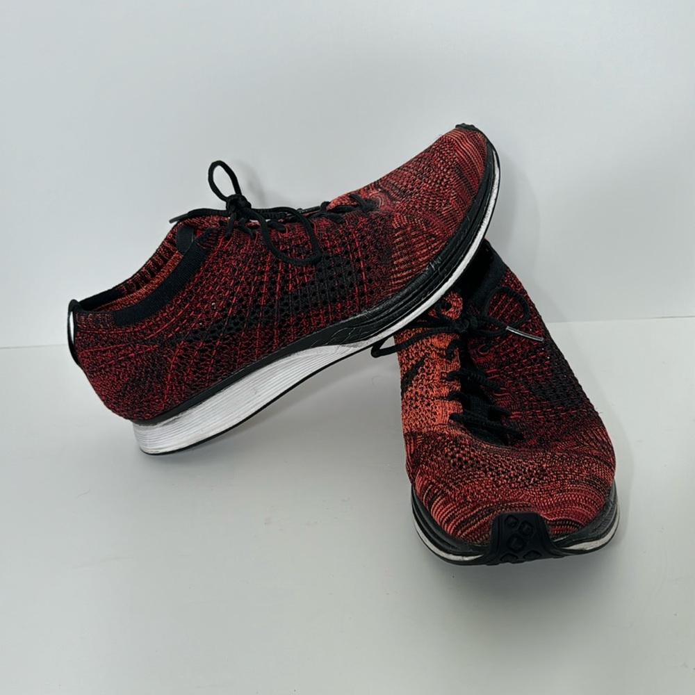 Nike Flyknit Racers